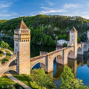 Hébergement de vacances Les Gites De Pech Caussen France